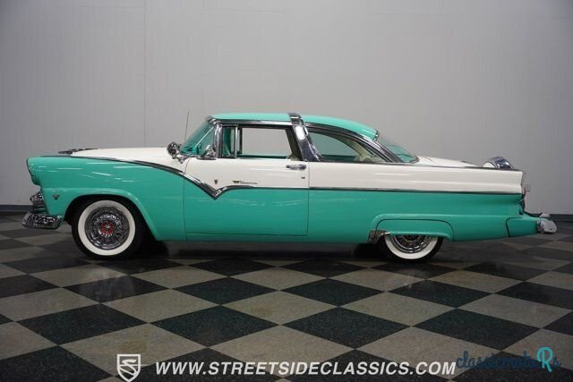 1955' Ford Fairlane photo #2