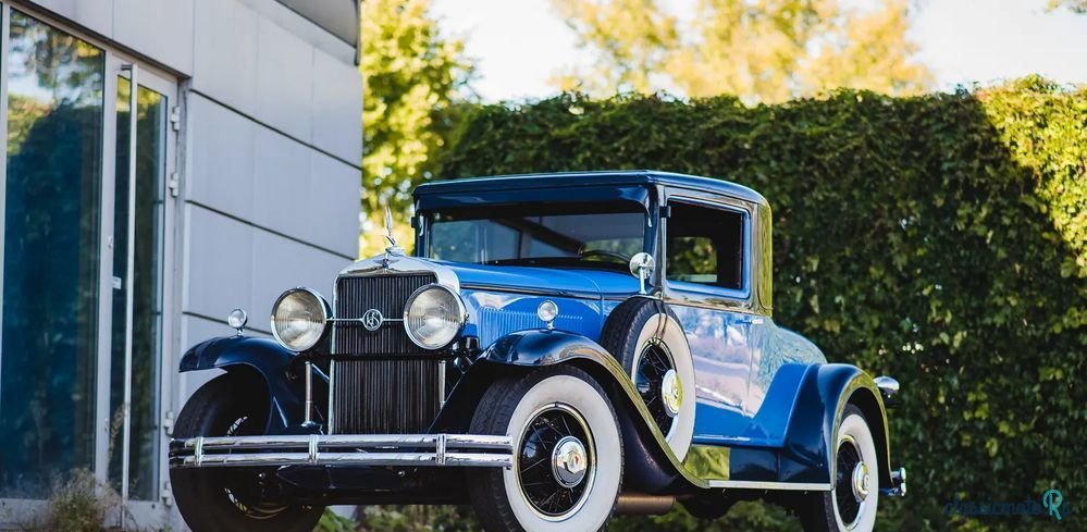 1930' Cadillac Seville photo #3