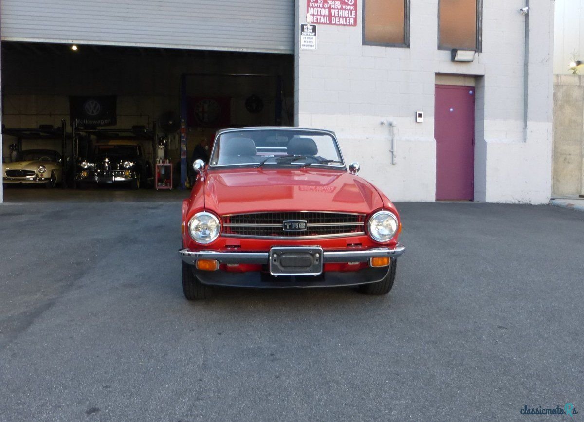 1976' Triumph TR6 photo #2