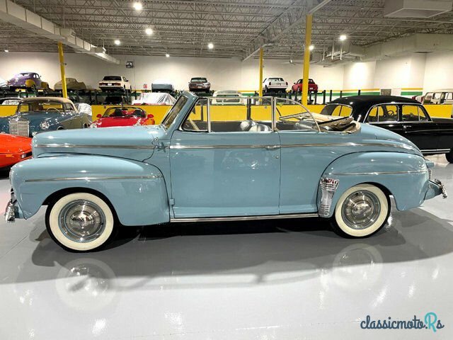 1942' Ford Super Deluxe photo #2
