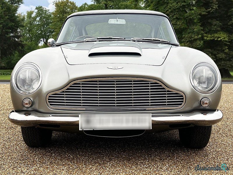 1963' Aston Martin DB5 photo #2