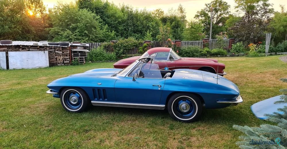 1965' Chevrolet Corvette photo #3
