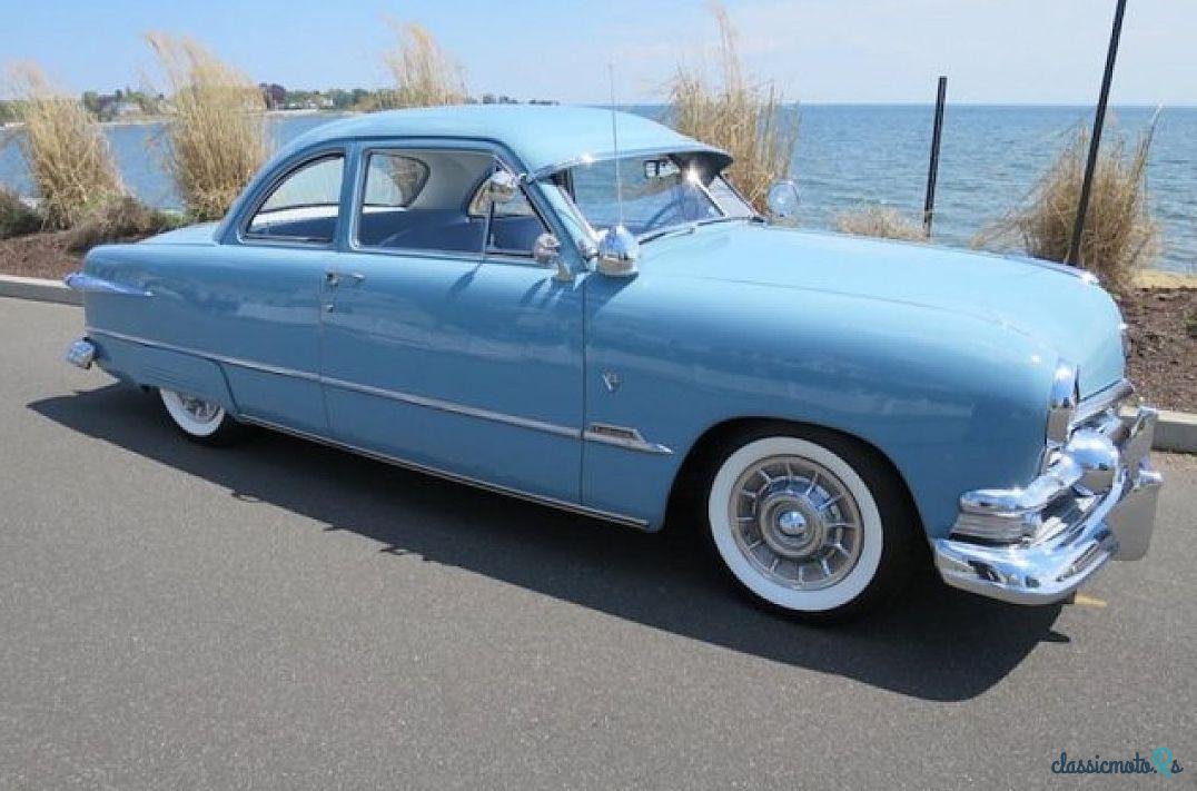 1951' Ford Custom photo #2