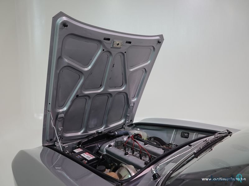 1969' Alfa Romeo 1750 GT Veloce Bertone '69 CH5510 photo #6