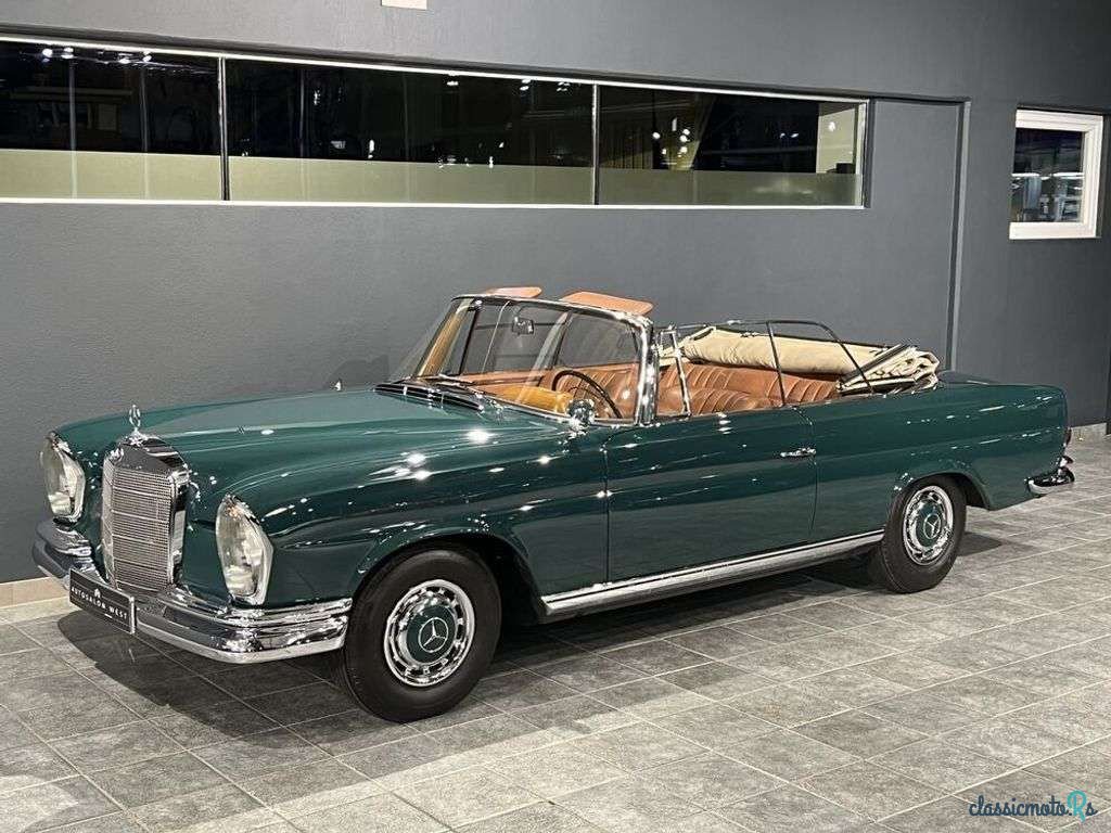 1962' Mercedes-Benz 220 SE B photo #4