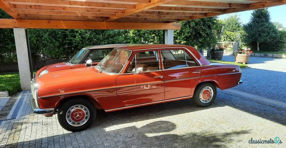 1972' Mercedes-Benz 220 photo #1