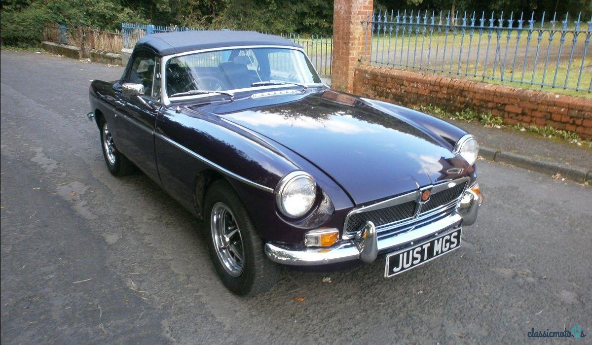 1974' MG MGB Roadster photo #5