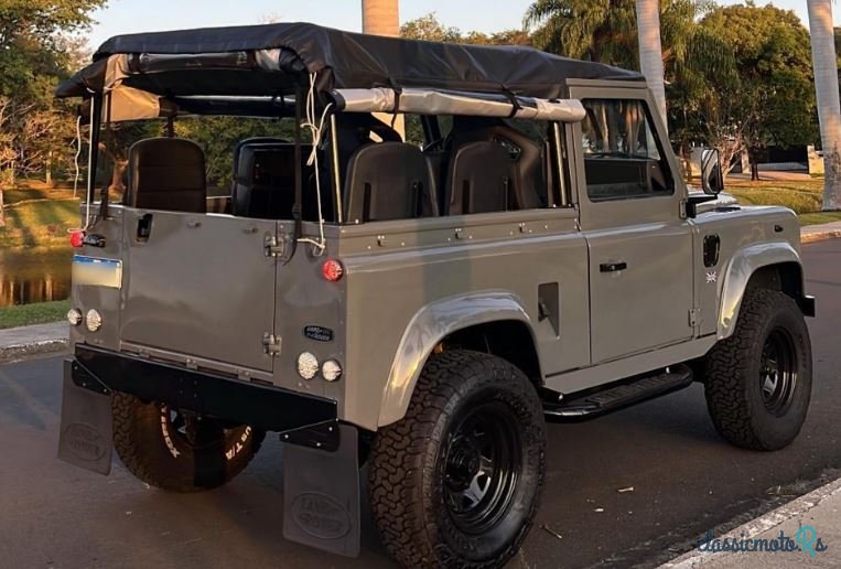 1993' Land Rover Defender 90 soft top photo #4