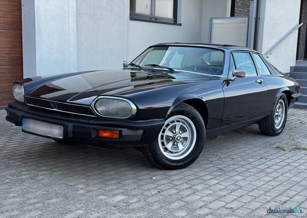1976' Jaguar XJS photo #1