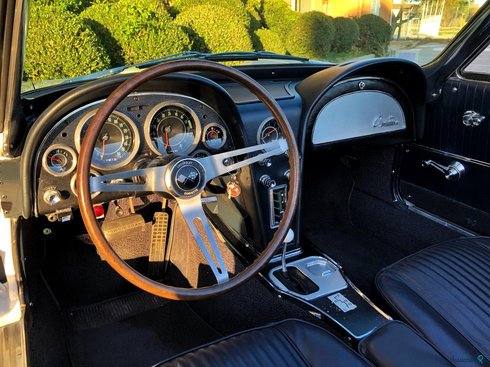 1964' Chevrolet Corvette Stingray photo #4