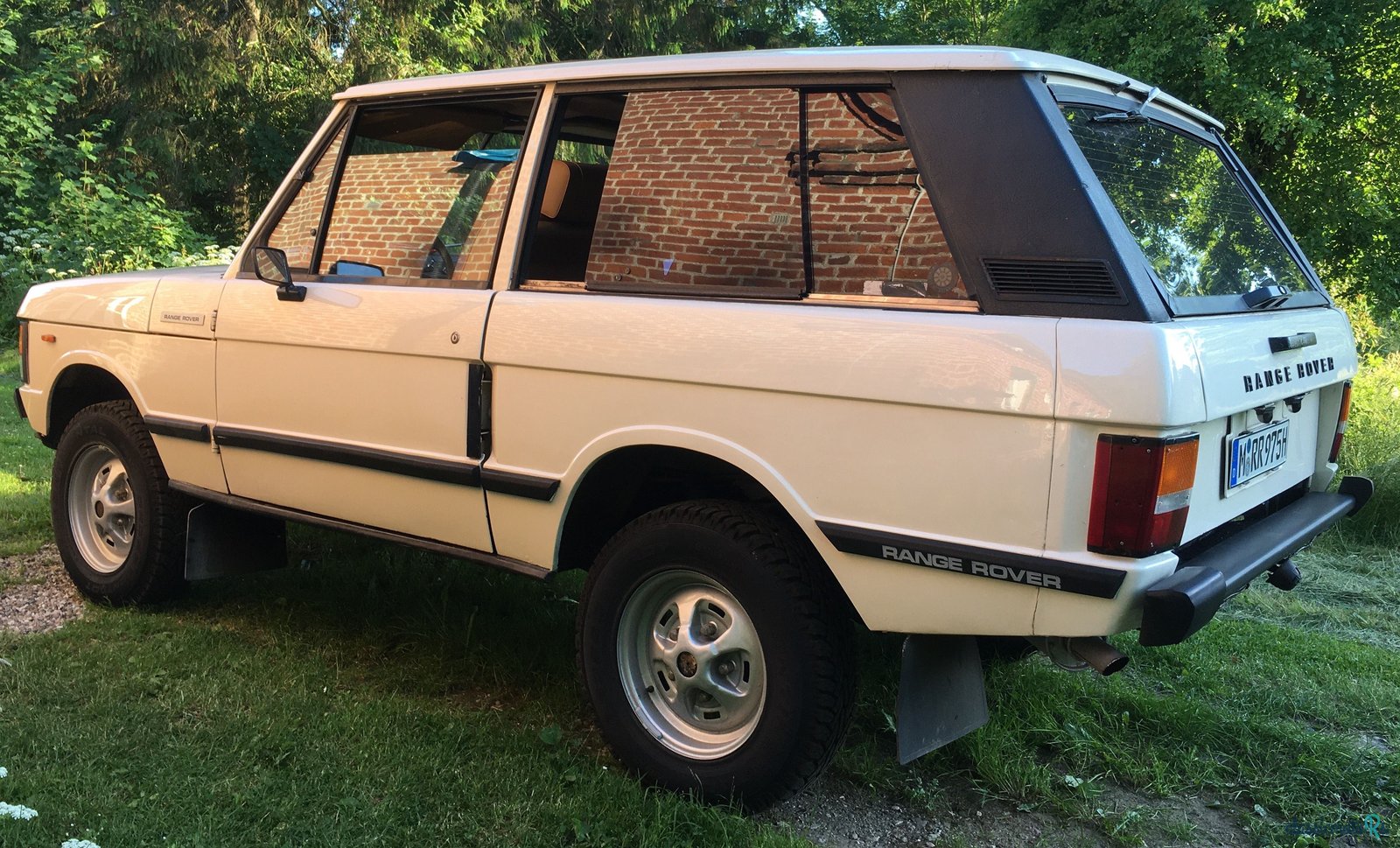 1975' Land Rover Range Rover photo #2