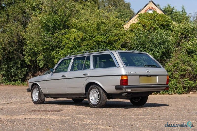 1986' Mercedes-Benz 280 photo #4