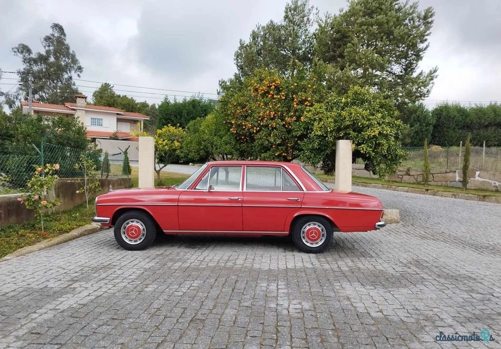 1972' Mercedes-Benz 220 photo #3