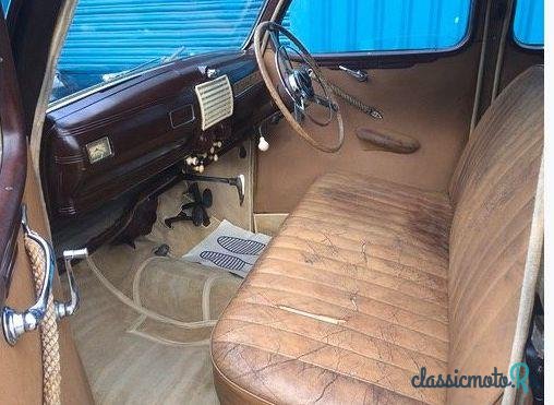 1951' Ford V8 Pilot photo #4