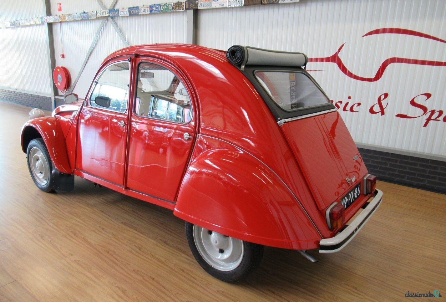 1977' Citroen 2CV photo #2