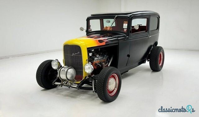 1932' Ford Deluxe photo #1