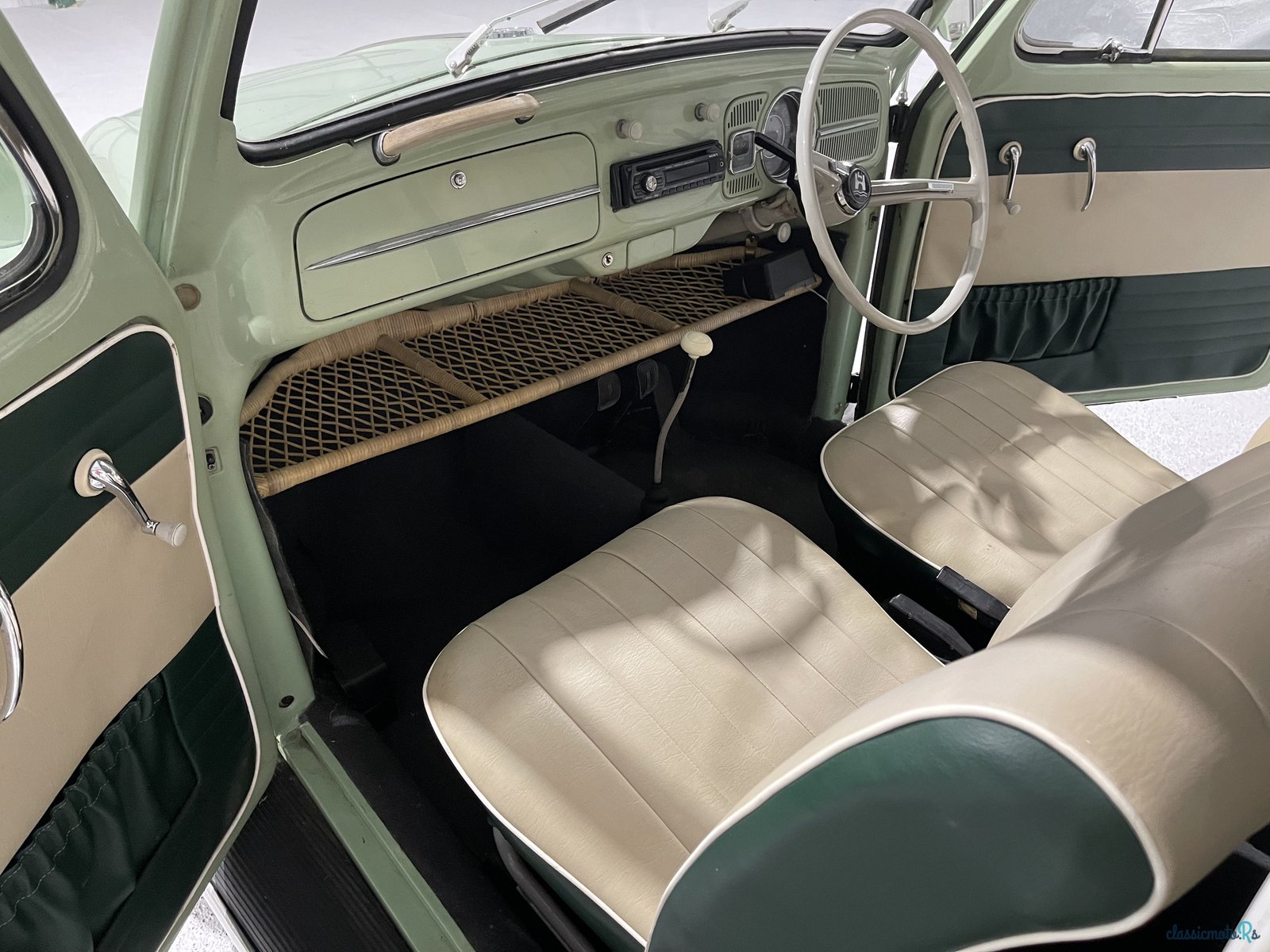 1967' Volkswagen Beatle photo #5