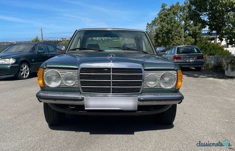 1977' Mercedes-Benz 300 photo #2