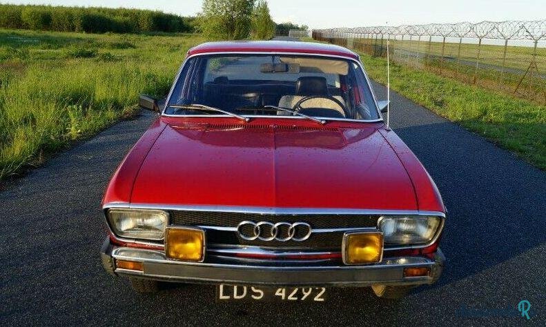 1971' Audi 100 photo #3