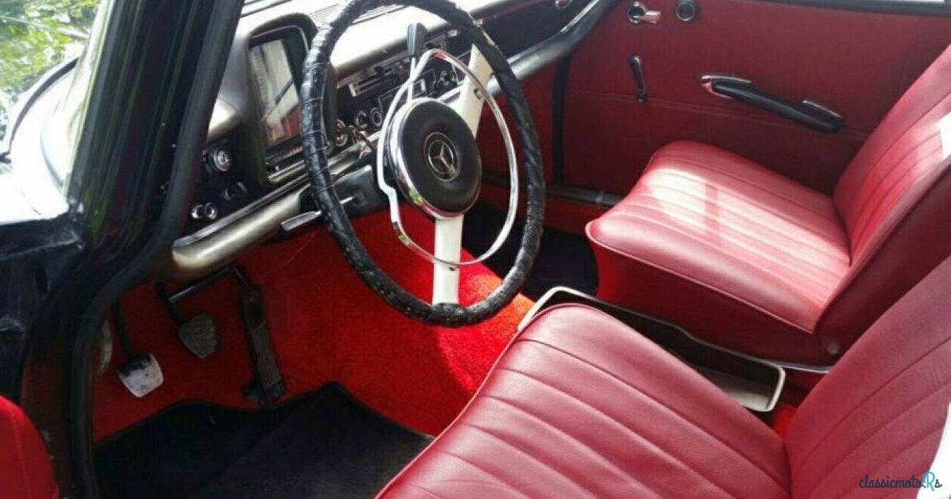 1966' Mercedes-Benz 200 photo #2