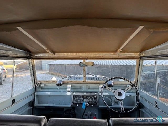 1965' Land Rover Series II photo #5