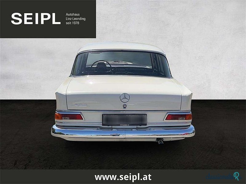 1967' Mercedes-Benz 200 photo #5