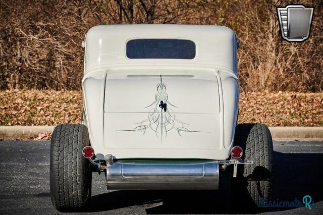 1933' Plymouth photo #5