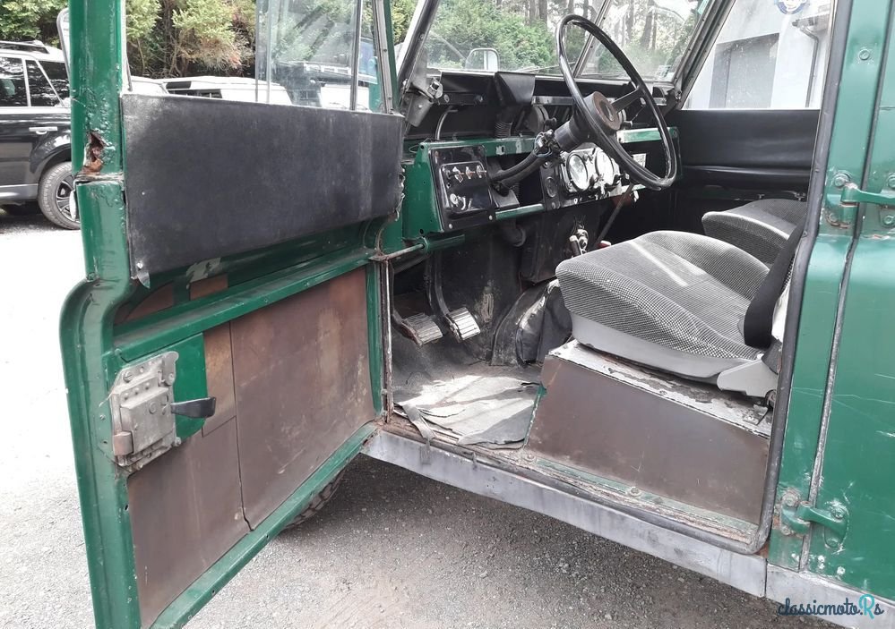 1969' Land Rover Defender photo #3