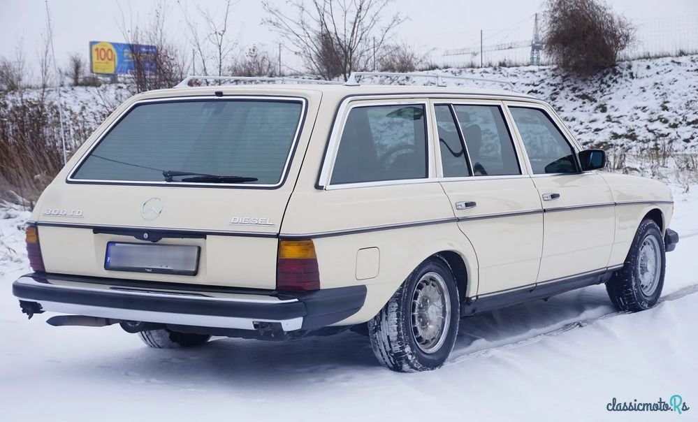 1979' Mercedes-Benz W123 photo #6