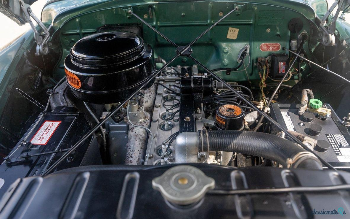 1950' Chrysler Town & Country photo #5