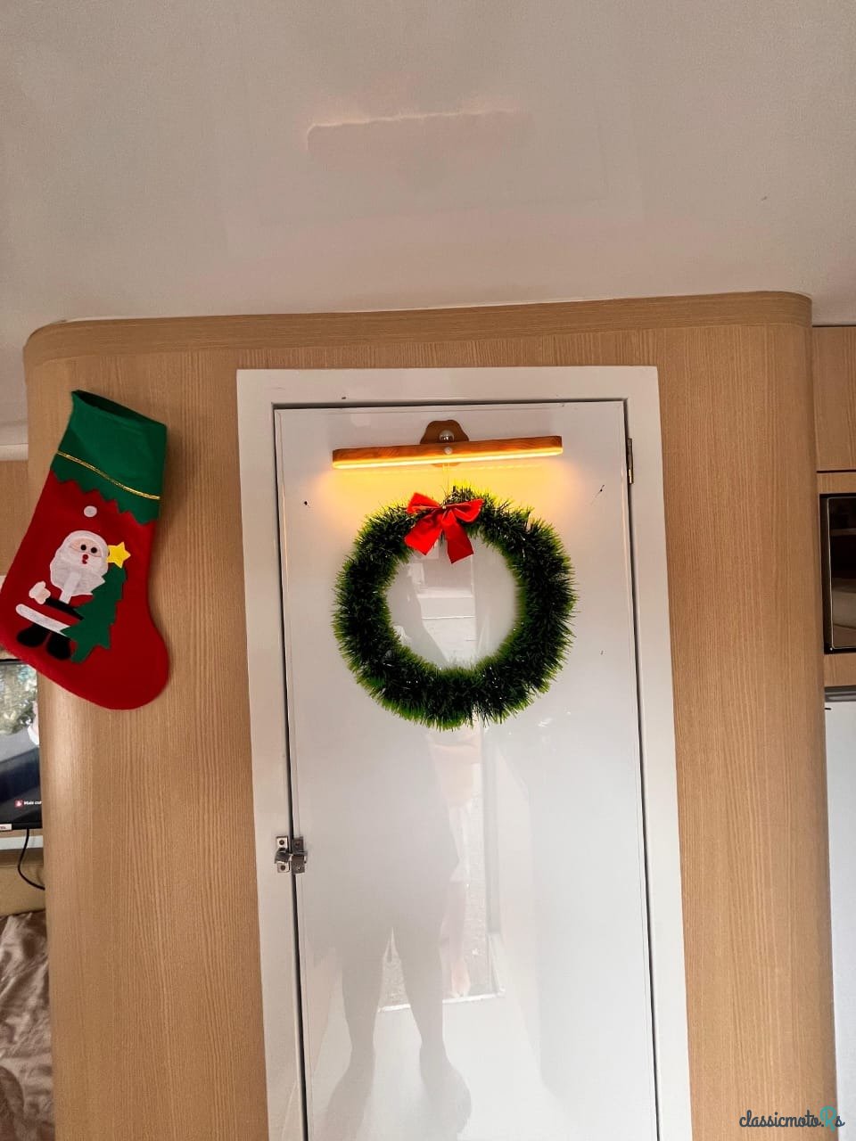 1987' Volkswagen Vans T2 baywindow bus camper van photo #3