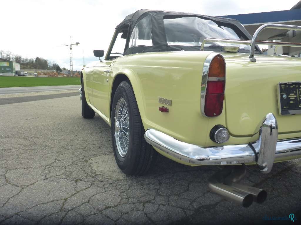 1968' Triumph TR 250 photo #4