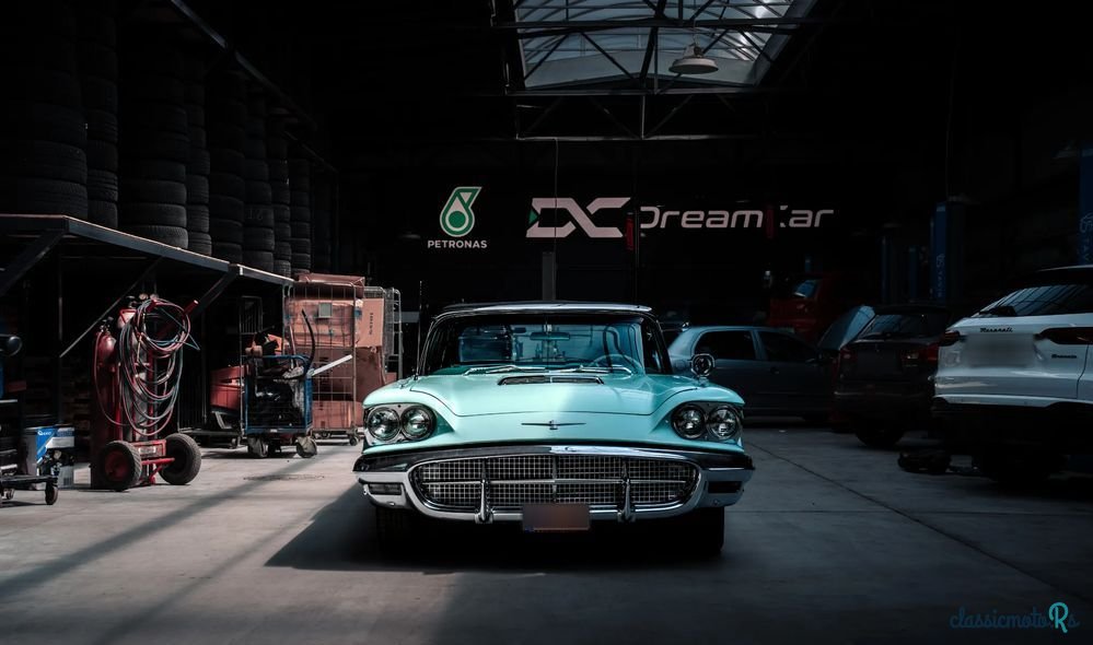 1960' Ford Thunderbird photo #2