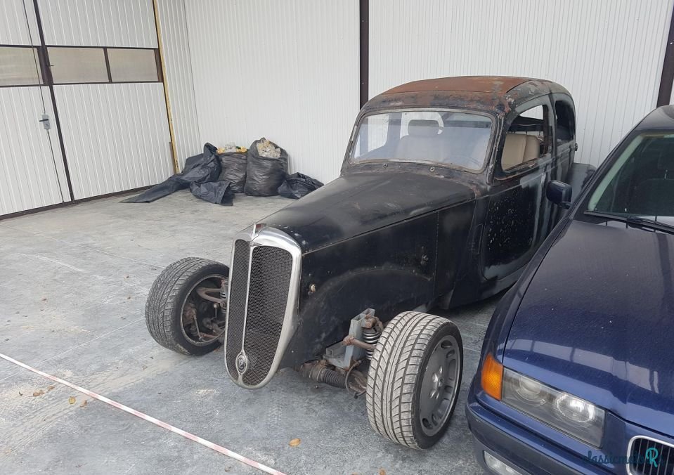 1936' Standard photo #1