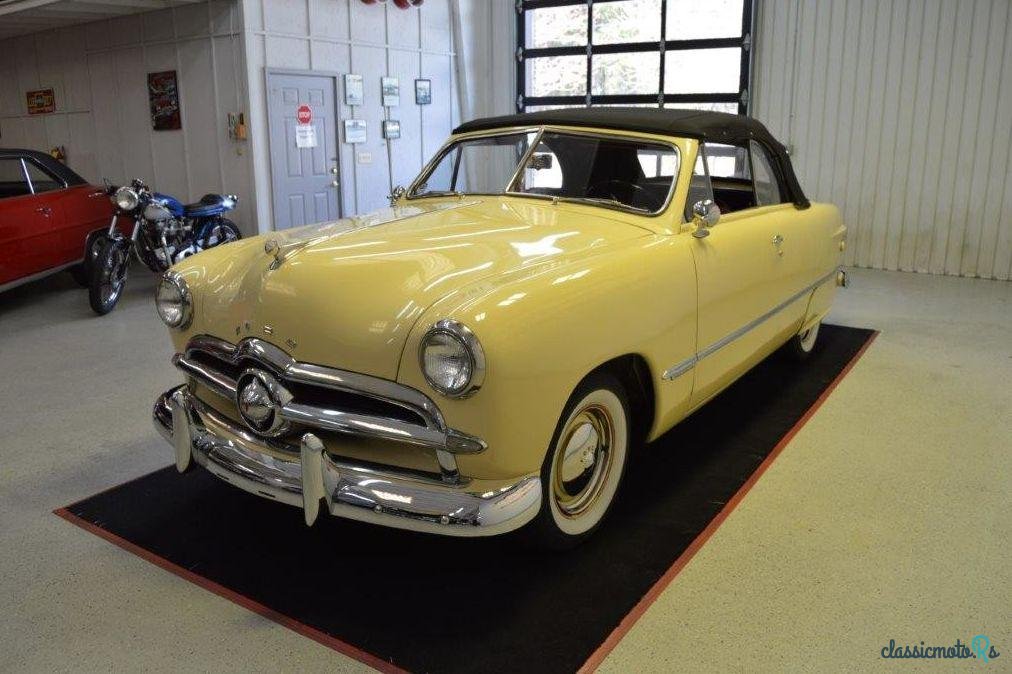 1949' Ford Custom photo #1