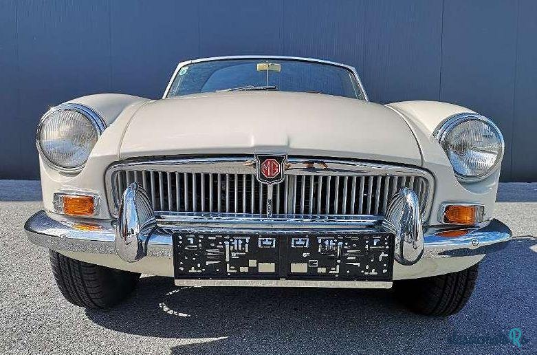 1967' MG MGB photo #3