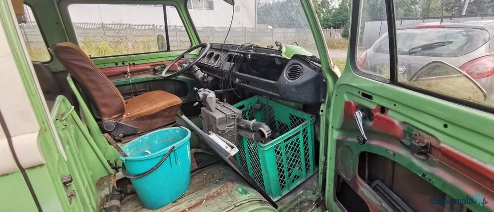 1976' Volkswagen Transporter photo #6