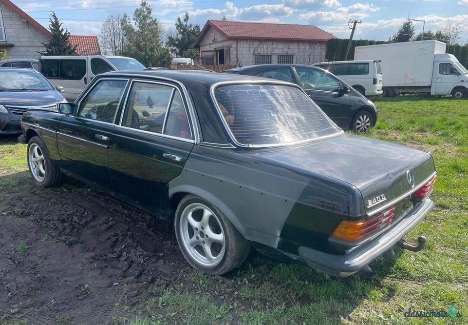 1976' Mercedes-Benz W123 photo #4