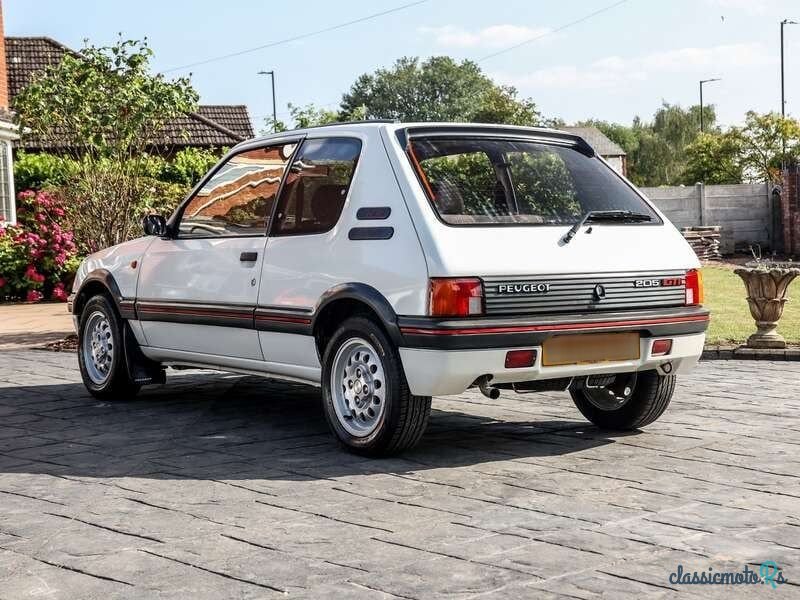 1986' Peugeot 205 photo #4