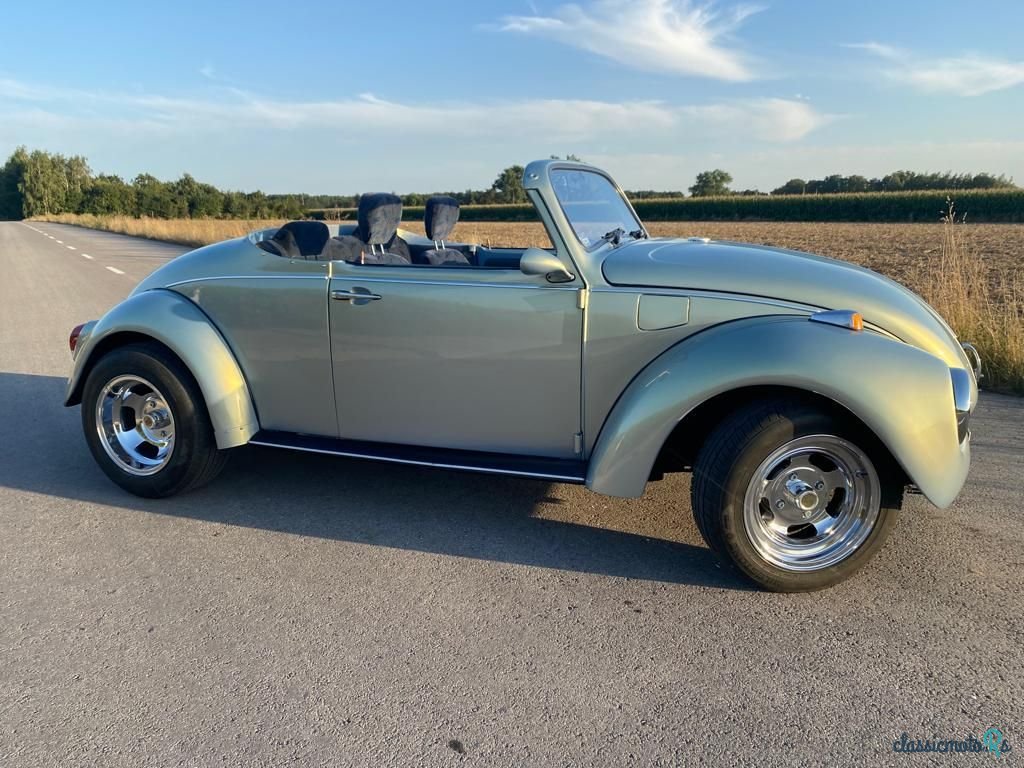 1970' Volkswagen Garbus photo #3