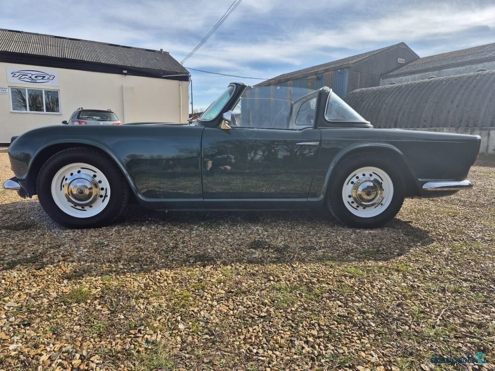 1964' Triumph TR4 photo #6