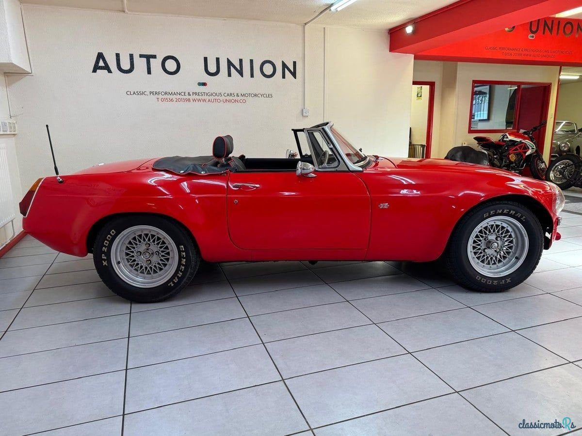 1970' MG MGC photo #4