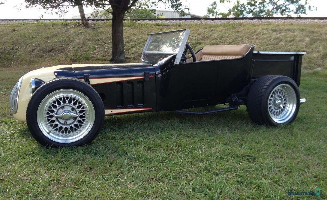 1923' Ford photo #1