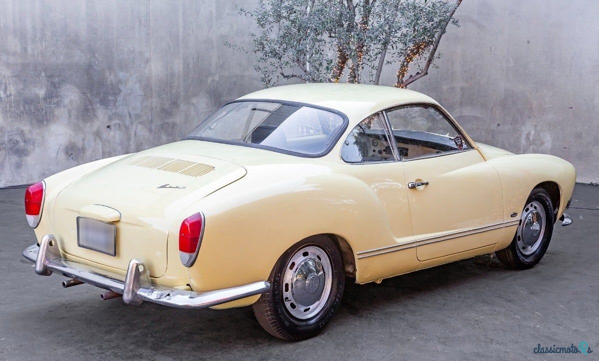 1970' Volkswagen Karmann Ghia photo #5