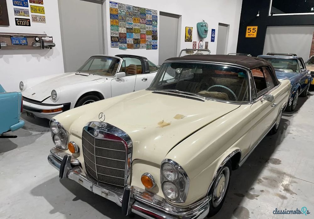 1965' Mercedes-Benz 250SE W111 photo #4