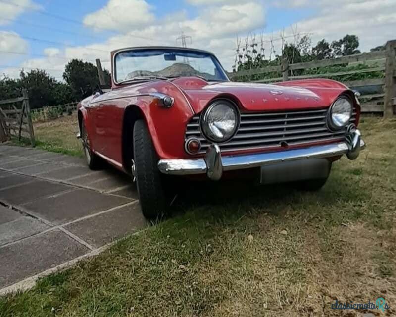 1965' Triumph TR4 photo #5