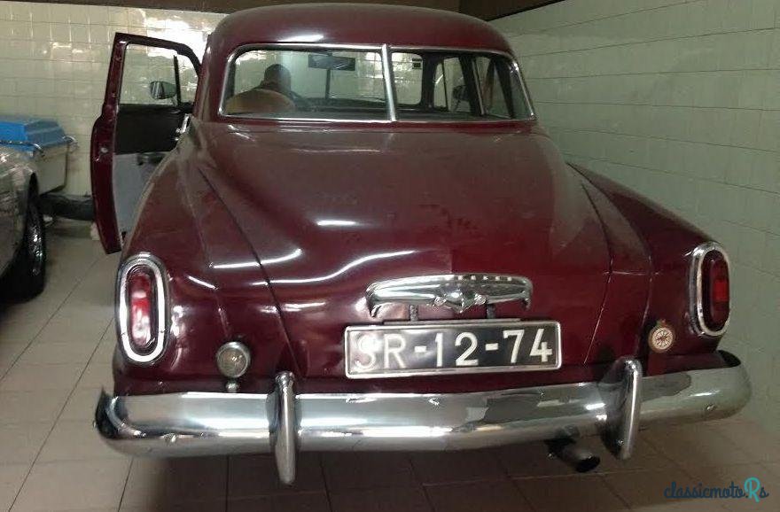 1950' Studebaker Champion Regal De Luxo Sedan photo #5