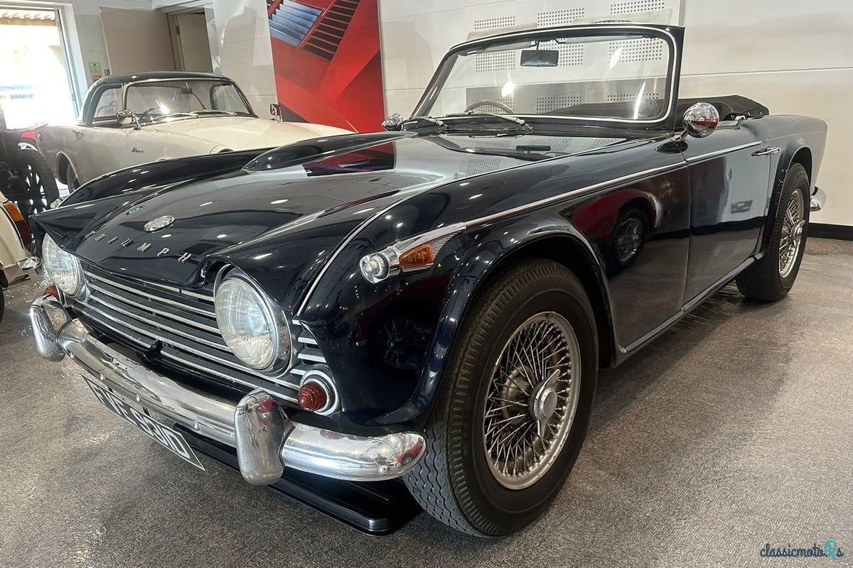 1966' Triumph TR4 photo #2