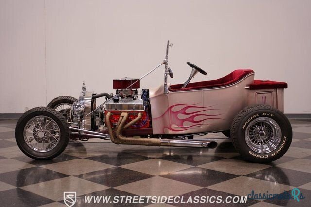 1923' Ford photo #3