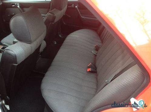 1983' Mercedes-Benz 190 E photo #2